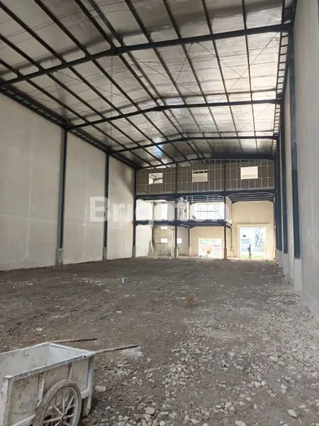 image BEAUTY VIEW HAVE NICE WAREHOUSE IN LIPPO CIKARANG (7)