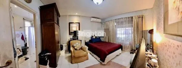 image RUMAH STRATEGIS, NYAMAN, TENANG DAN ASRI DI SEKTOR 5 BINTARO JAYA (5)