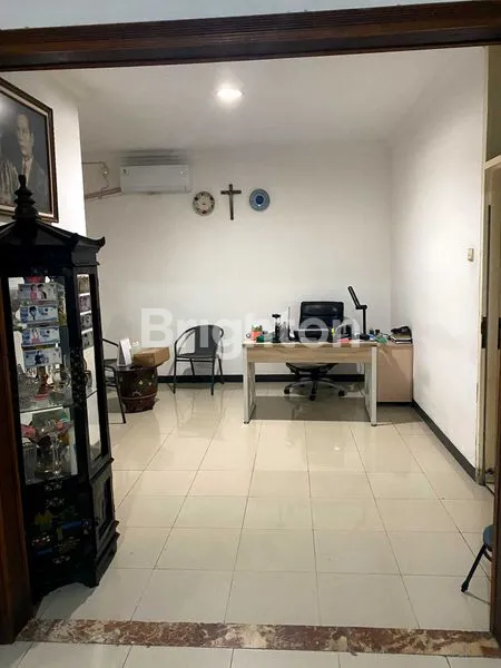 image DIJUAL: RUMAH BESAR SIAP HUNI DI SUNTER PERMAI JAYA • SHM • 4KT + 4KM\\N (2)