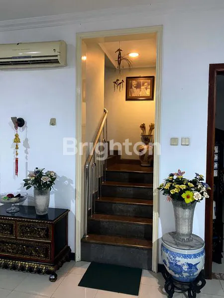 image DIJUAL: RUMAH BESAR SIAP HUNI DI SUNTER PERMAI JAYA • SHM • 4KT + 4KM\\N (8)