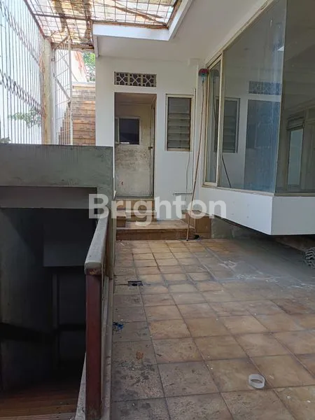 image GEDUNG KOMERSIAL DI JALAN RAYA MAJAPAHIT COCOK UNTUK KANTOR DAN PERBANKAN (7)