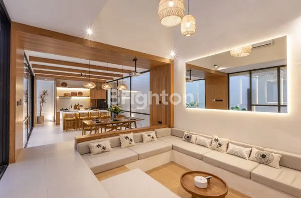 image BRAND NEW LUXURY 3 BEDROOMS VILLA IN PERERENAN FOR SALE ! (4)