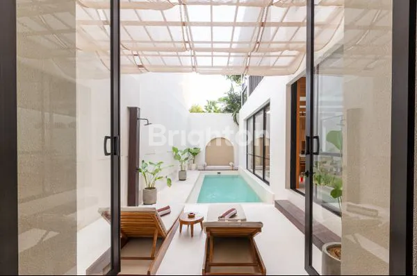 image BRAND NEW LUXURY 3 BEDROOMS VILLA IN PERERENAN FOR SALE ! (6)