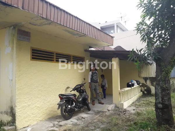 image TANAH LUAS 519 M² PLUS 2 RUMAH DI MEDAN KOTA (3)