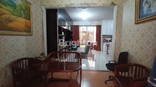 image FORESTA NATURALE BSD CITY  RUMAH 2.5 LANTAI FULL FURNISHED 144 M2 (8×18) / 174 M2 , 6+1 KT / 4 KM , 5500 WATT , 2.8 M  (3)