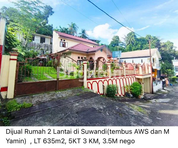 image RUMAH MEWAH 2 LANTAI DI JALAN SUANDI, SAMARINDA (1)