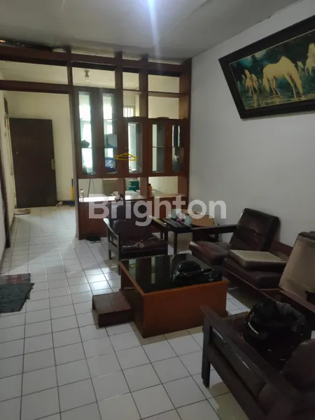 image DIJUAL RUMAH DIJAKARTA BARAT TAMAN SURYA - SIAP HUNI (3)