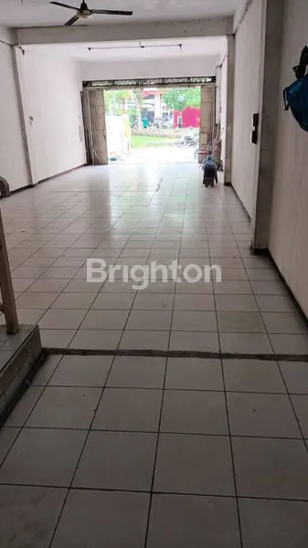 image  RUKO 2 LANTAI DI MANUKAN TAMA SURABAYA – SHM, COCOK USAHA & INVESTASI (1)