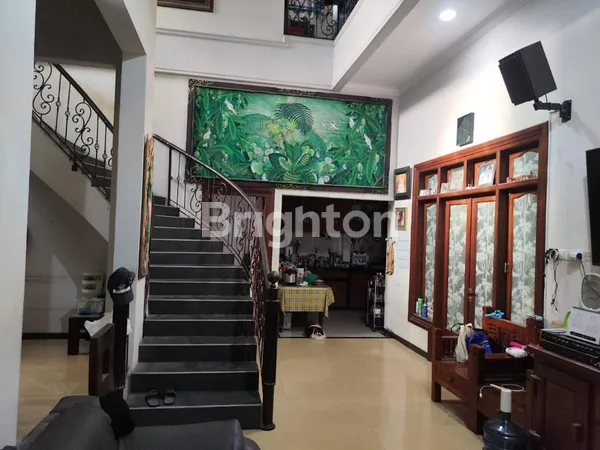 image RUMAH HOOK TERAWAT SIAP HUNI SIDOSERMO DEKAT RAYA MARGOREJO DAN RAYA JEMURSARI (3)