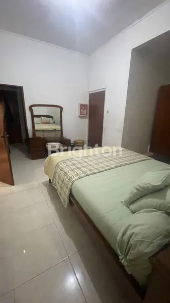 image DIJUAL RUMAH DI PEJOMPONGAN (4)