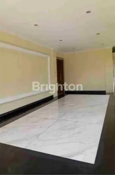 image RUMAH MEWAH RAYA JEMUR ANDAYANI SIAP HUNI DEKAT RAYA A YANI (6)