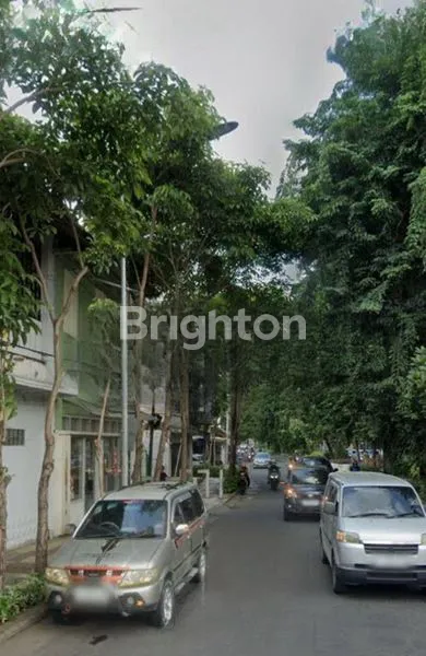 image RUKO SANGAT LEBAR 3 LT SIAP PAKAI SANGAT COCOK BERBAGAI BISNIS KANTOR,  BANK PASAR DLL TERLETAK DIAREA STRATEGIS SI BUBUTAN DEKAT TUGU PAHLAWAN, PASAR TURI, PASAR ATOOM DLL (4)