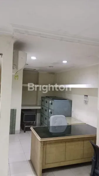 image RUKO 1 LT ATAU RUANG USAHA DI MANGGA BESAR (7)