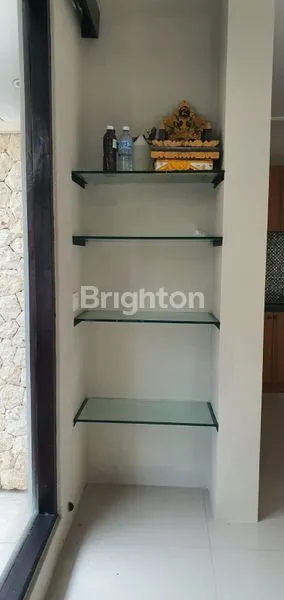 image DI JUAL RUMAH 2 LANTAI SESETAN (5)