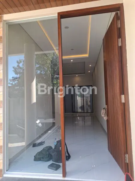 image RUMAH MINIMALIS 2 LANTAI DI DARMO INDAH SURABAYA (2)