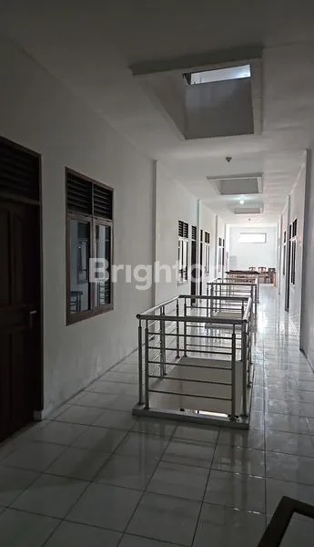 image RUKO STRATEGIS DI JL. A. YANI, LT 1040M², 3 SHM (3)