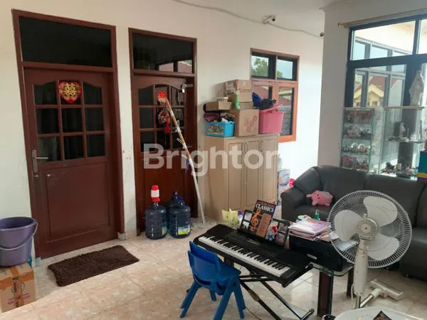 image RUMAH SIAP USAHA KOST, LT 360M², LOKASI NYAMAN (6)