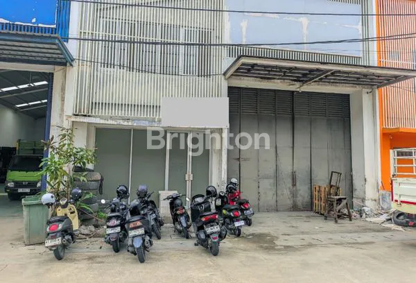 image GUDANG STRATEGIS DI BIZHUB 52, LT 360M² (1)