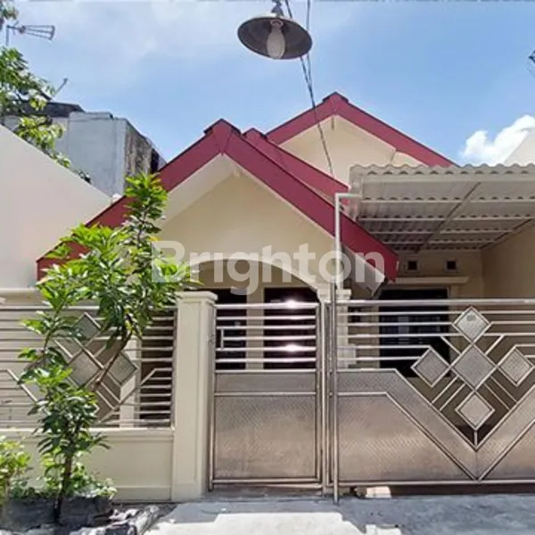 image DISEWAKAN RUMAH SIAP HUNI KONDISI BERSIH DI MARGOREJO (1)