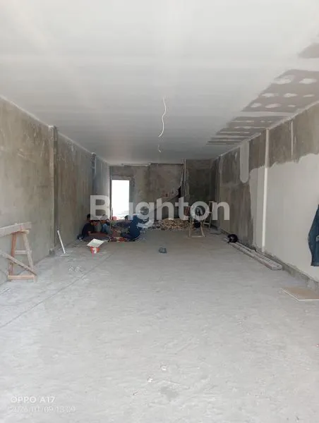 image RUKO PREMIUM LT 100M² DI JALAN BESAR, AKSES KONTAINER (2)