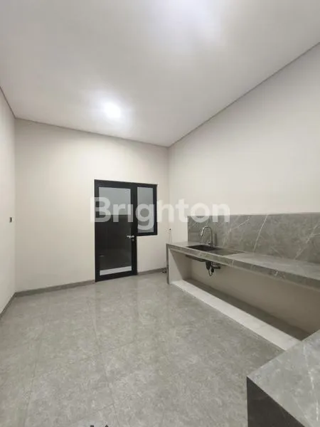 image RUMAH GRESS MEWAH PAKUWON INDAH, 2 LANTAI 575M² LB (7)