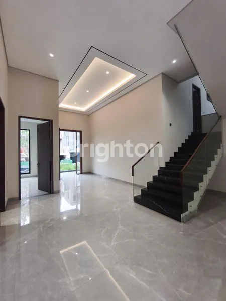 image RUMAH GRESS MEWAH PAKUWON INDAH, 2 LANTAI 575M² LB (5)
