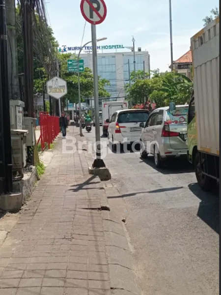 image DISEWAKAN TANAH STRATEGIS EX RESTO SUNDA DI JALAN KEDIRI, KUTA  (2)