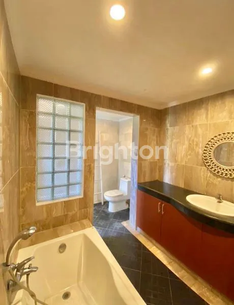 image VILLA FULLY FURNISHED IN KEROBOKAN (6)