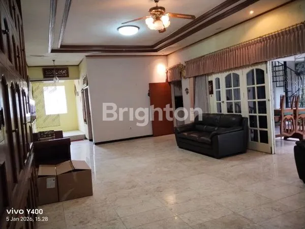 image RUMAH ASRI FURNISH DI KAWASAN ELITE PASURUAN (4)