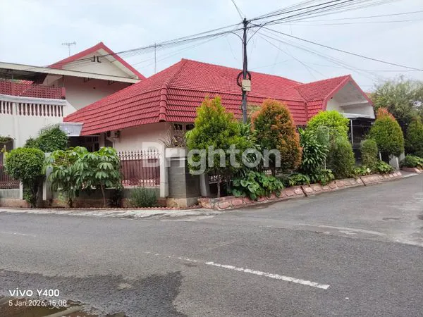 image RUMAH ASRI FURNISH DI KAWASAN ELITE PASURUAN (1)