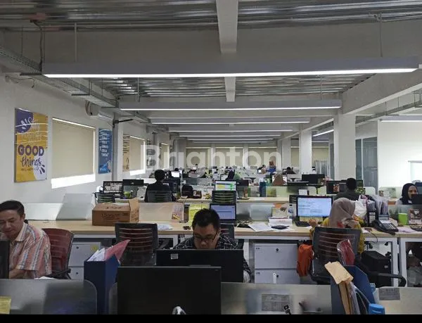 image RUKO STRATEGIS MERUYA, 4 LANTAI, LUAS 750M² (7)