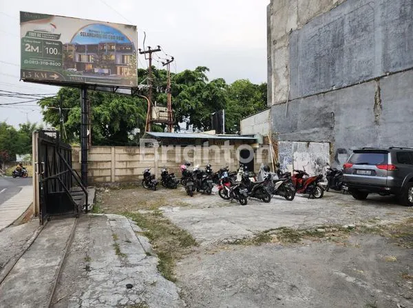 image RUKO STRATEGIS MERUYA, 4 LANTAI, LUAS 750M² (8)