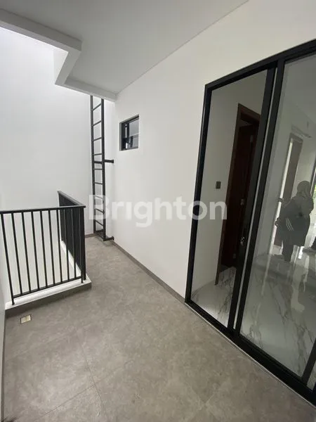 image RUMAH BSD TANGERANG (4)