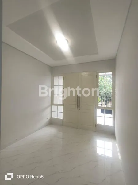 image DIJUAL RUMAH GAYUNG KEBONSARI (5)