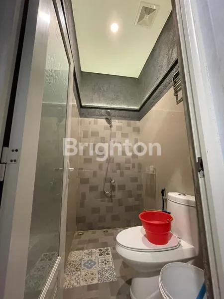 image RUMAH MEZANINE 3 KT SEMI FURNISH SETURAN DEKAT AMBARUKMO PLAZA (6)