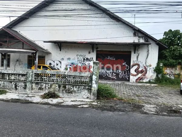 image GUDANG LUAS 1200M² DI TIMOHO, LOKASI STRATEGIS (2)