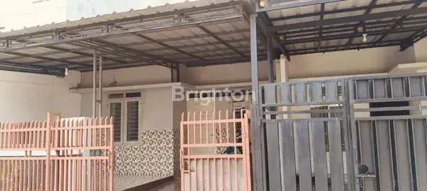 image RUMAH MURAH SIAP HUNI HARGA DI BAWAH 1 MILYAR LOKASI STRATEGIS (1)