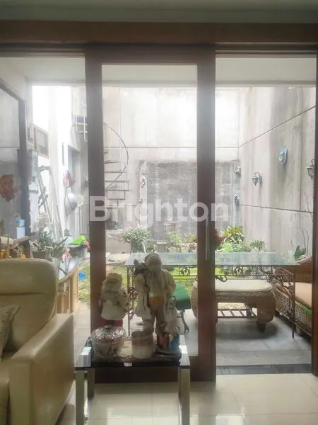 image RUMAH 2 LANTAI GREEN PASTEUR (3)