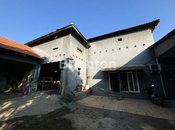 image RUMAH LUAS COCOK UNTUK RUMAH TINGGAL ATAUPUN UNTUK USAHA (4)