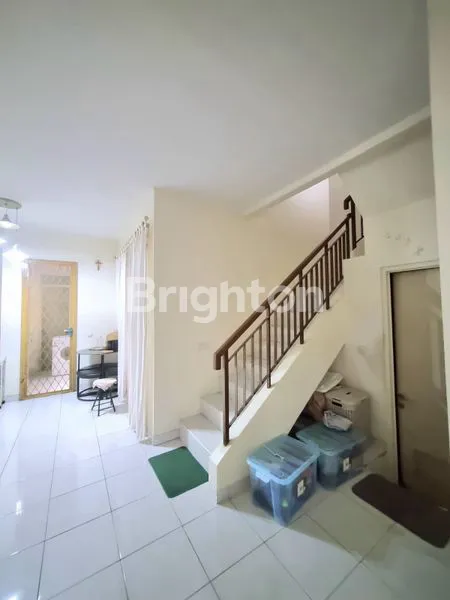 image RUMAH 2 LANTAI FULL FURNISHED DI FORESTA BSD, SIAP HUNI (3)