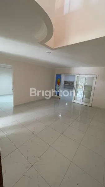 image RUMAH SIAP HUNI, CLUSTER EKSKLUSIF PICCADILLY LIPPO CIKARANG (3)