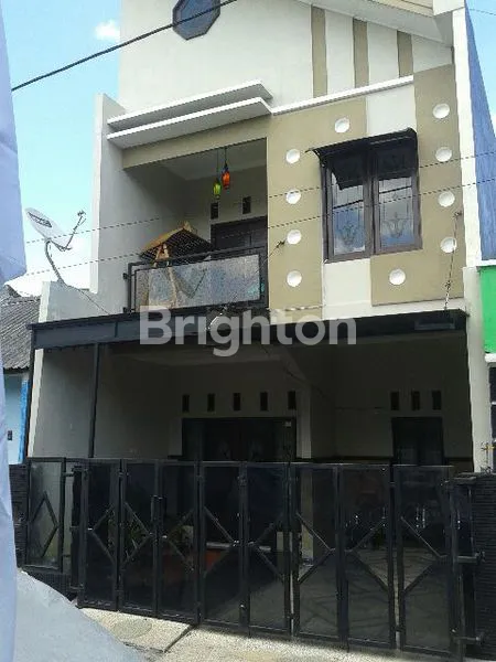 image DIJUAL RUMAH 2 LANTAI SIAP HUNI NYAMAN AREA MONDOROKO SINGOSARI PERUMAHAN KABUPATEN MALANG  (1)