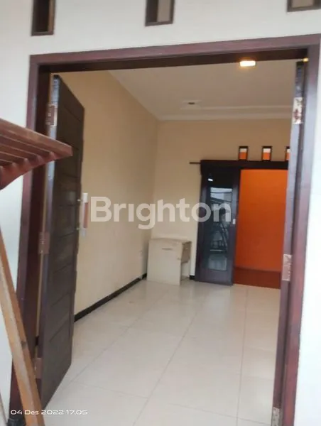 image DIJUAL RUMAH 2 LANTAI SIAP HUNI NYAMAN AREA MONDOROKO SINGOSARI PERUMAHAN KABUPATEN MALANG  (4)
