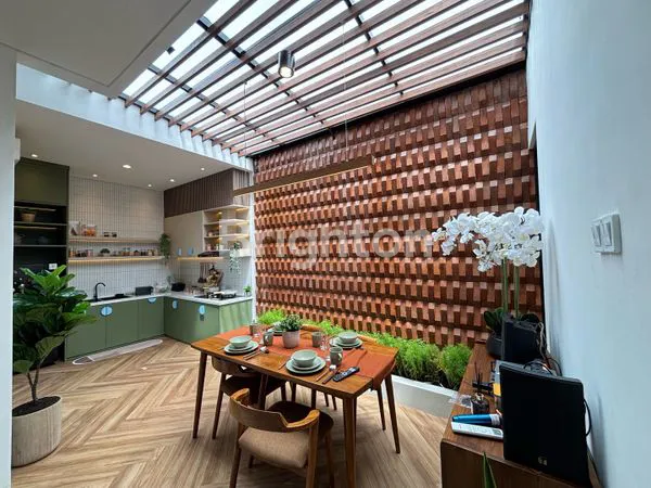 image RUMAH HOOK ELEGAN DAN LUAS DI SIDOARJO (5)