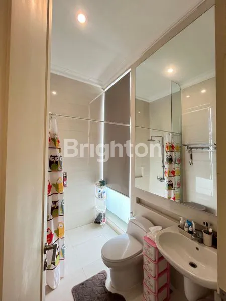 image DIJUAL RUMAH MEWAH – GOLDEN LOCATION CASA TOBAGO, GRAND ISLAND - PAKUWON CITY ! SELANGKAH KE CLUB HOUSE & SEMI-FURNISHED (6)