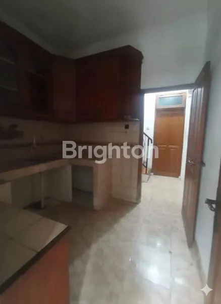 image DIJUAL CEPAT! RUMAH 2,5 LANTAI KOKOH & SIAP HUNI | KOMPLEK PERUMAHAN ABADI – DUREN SAWIT, JAKARTA TIMUR (6)