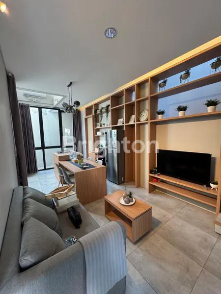 image RUMAH 2 LANTAI SIAP HUNI DI GRAND WISATA (1)