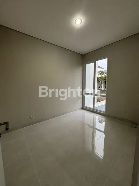 image RUMAH STRATEGIS DI PARAMOUNT PETALS, LT 96M², 3 KT (4)