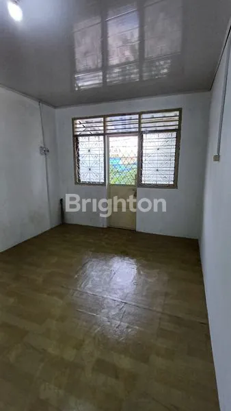 image HUNIAN USAHA LOKASI STRATEGIS DIJEMBATAN 5 (2)