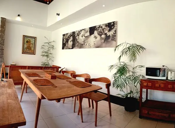 image VILLA +POOL 2BR KAWASAN KEROBOKAN (3)